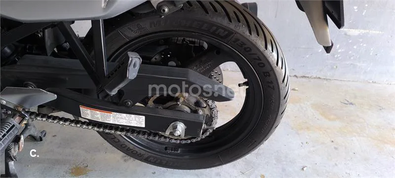 Suzuki GS 500 – Vista 3