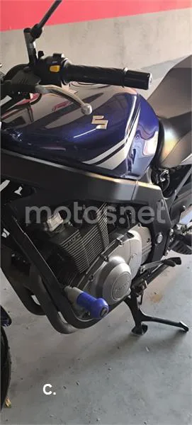Suzuki GS 500 – Vista 6
