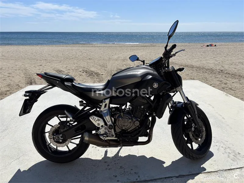 Yamaha MT-07 – Vista 5