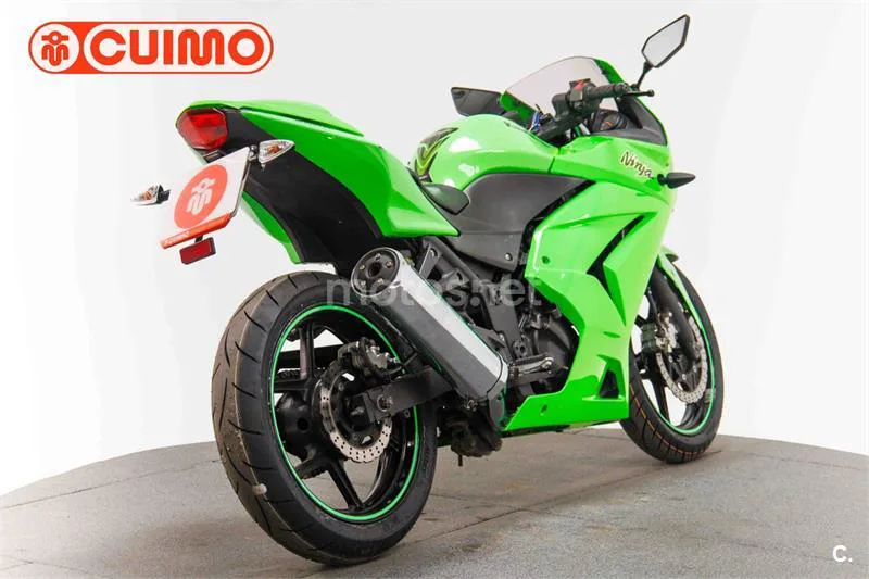 Kawasaki Ninja 250 R – Vista 4