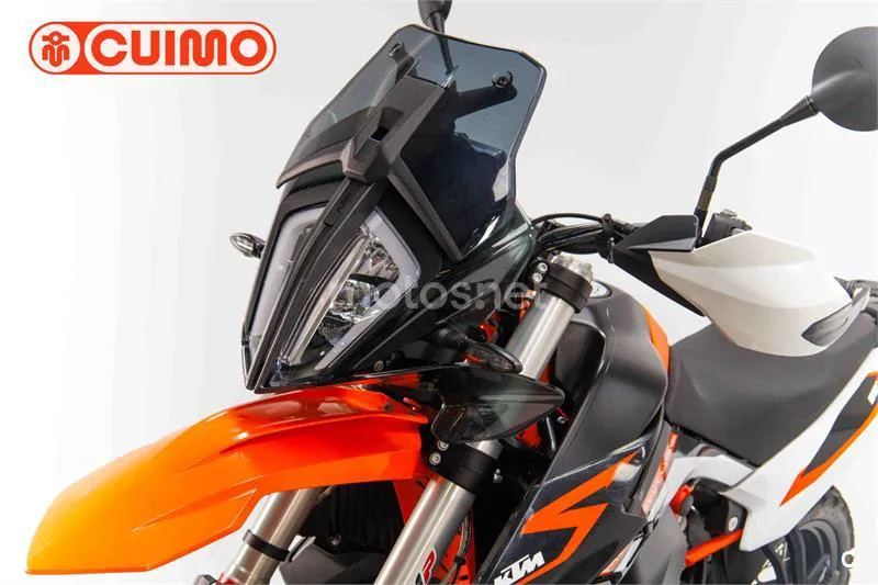 KTM 890 – Vista 22