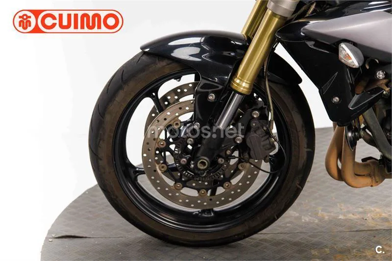 Triumph Street Triple – Vista 21
