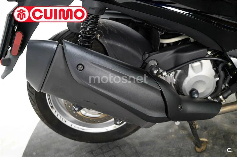 Piaggio Beverly – Vista 17
