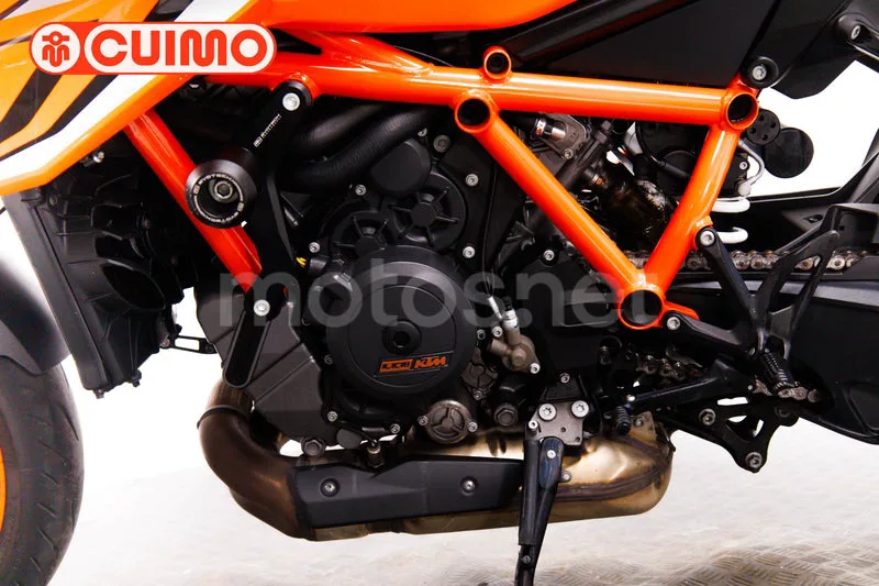 KTM 1290 Super Duke R – Vista 19