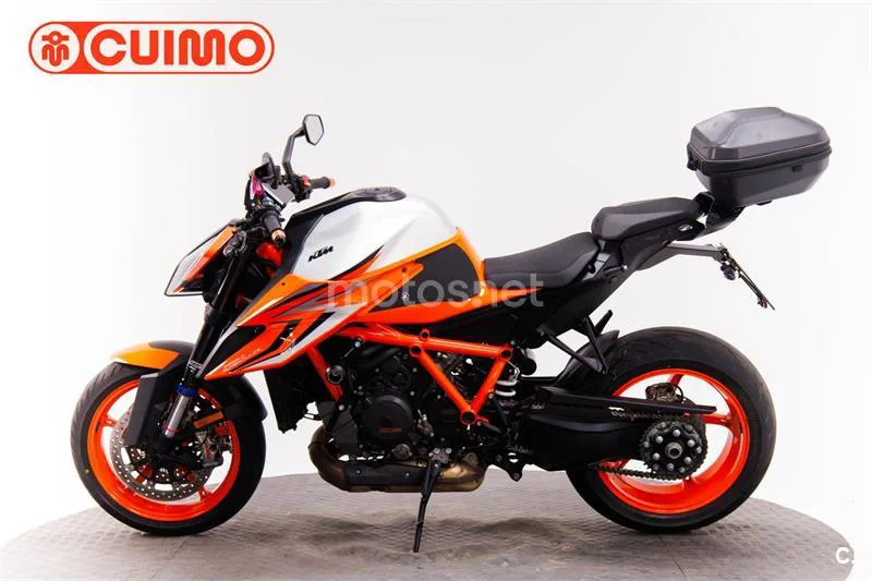 KTM 1290 Super Duke R – Vista 8