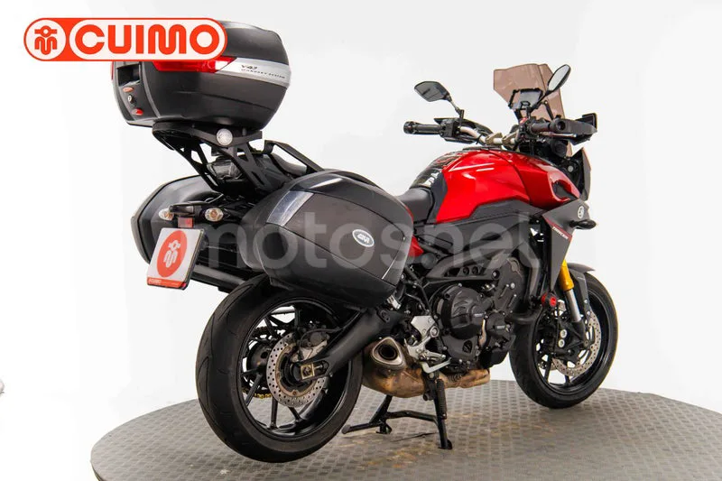 Yamaha MT-09 – Vista 8