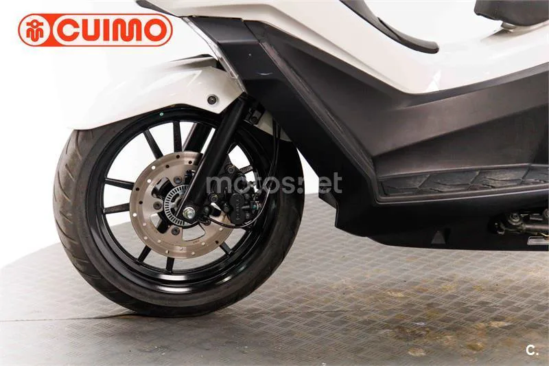 Kymco Sky Town 125 – Vista 19