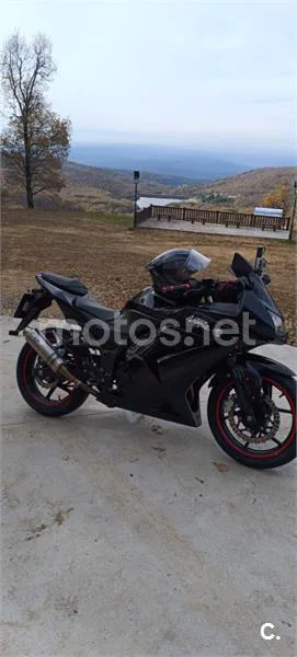 Kawasaki Ninja 250 R – Vista 4