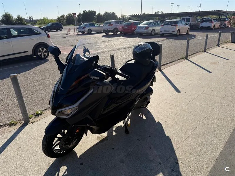 Honda Forza 350 – Vista 4