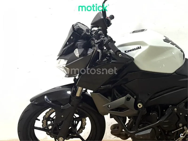Kawasaki Z400 – Vista 6
