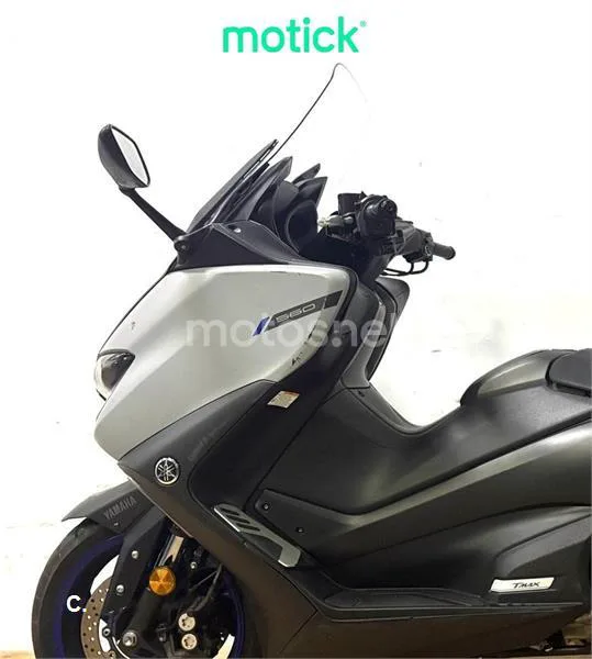 Yamaha TMAX 560 – Vista 7