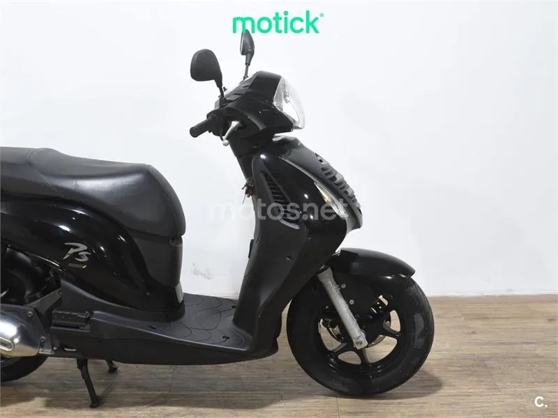 Honda CBF 125 – Vista 4