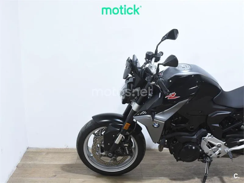 BMW F 900 R – Vista 8