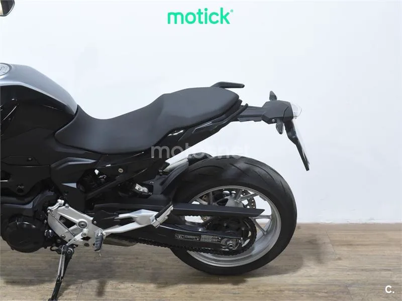 BMW F 900 R – Vista 9