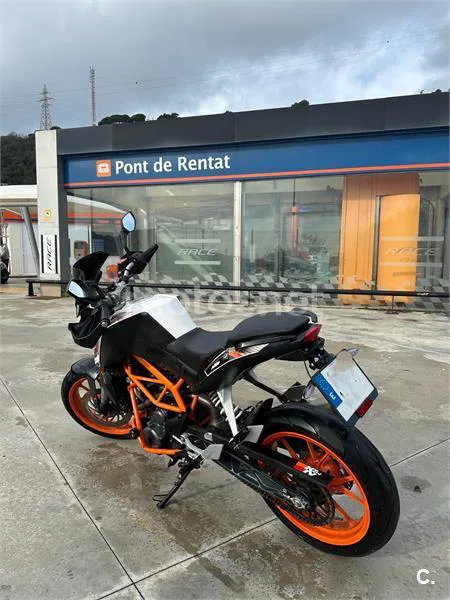 KTM 390 Duke – Vista 2