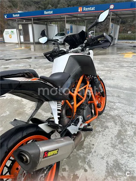 KTM 390 Duke – Vista 7