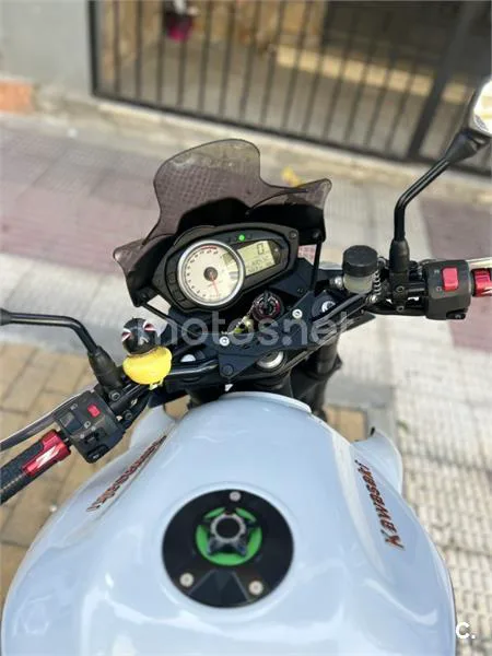 Kawasaki Z750 – Vista 6