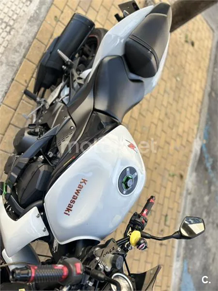 Kawasaki Z750 – Vista 7