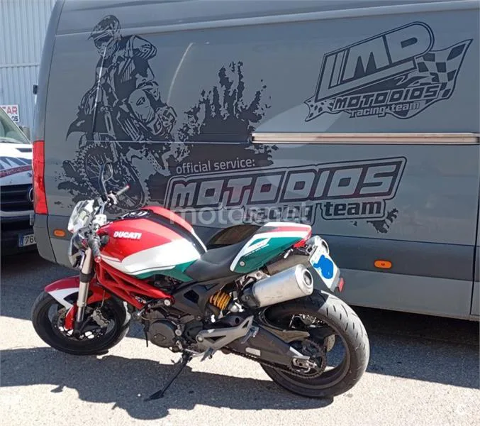 Ducati Monster 696 – Vista 1