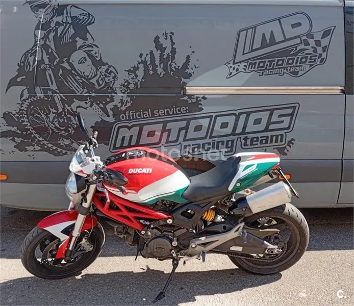 Ducati Monster 696 – Vista 2