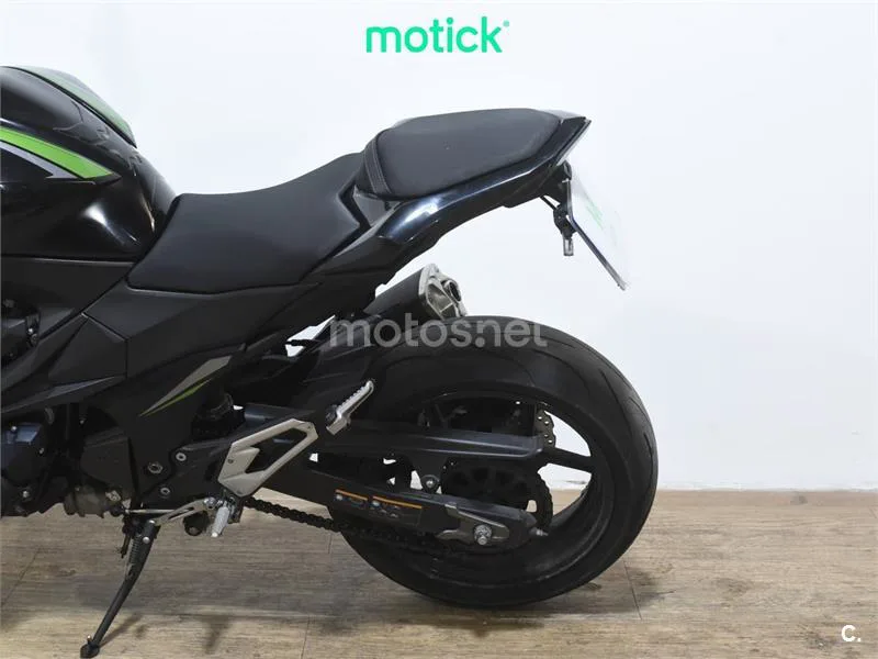 Kawasaki Z800 – Vista 9