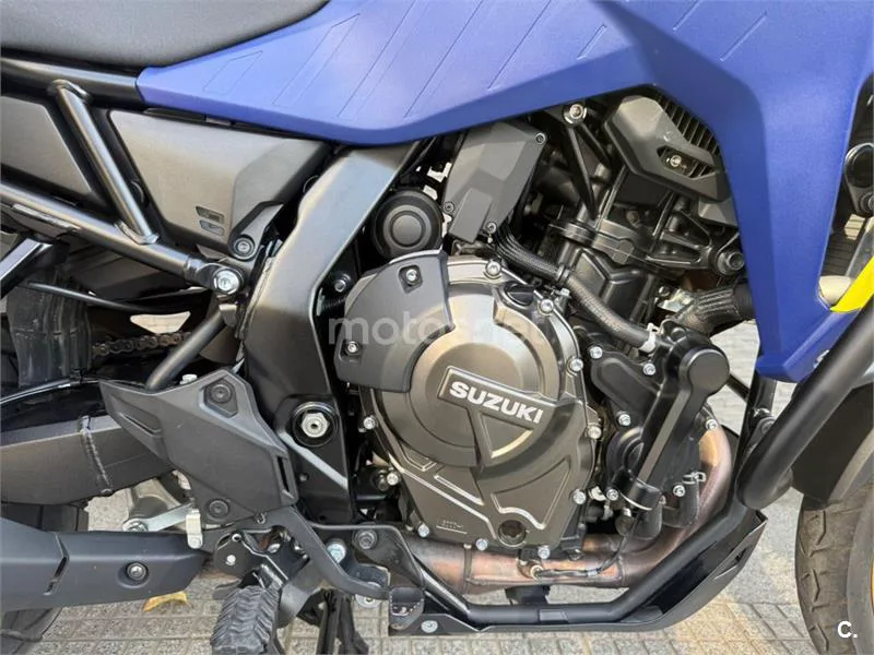 Suzuki V-Strom 800 – Vista 10