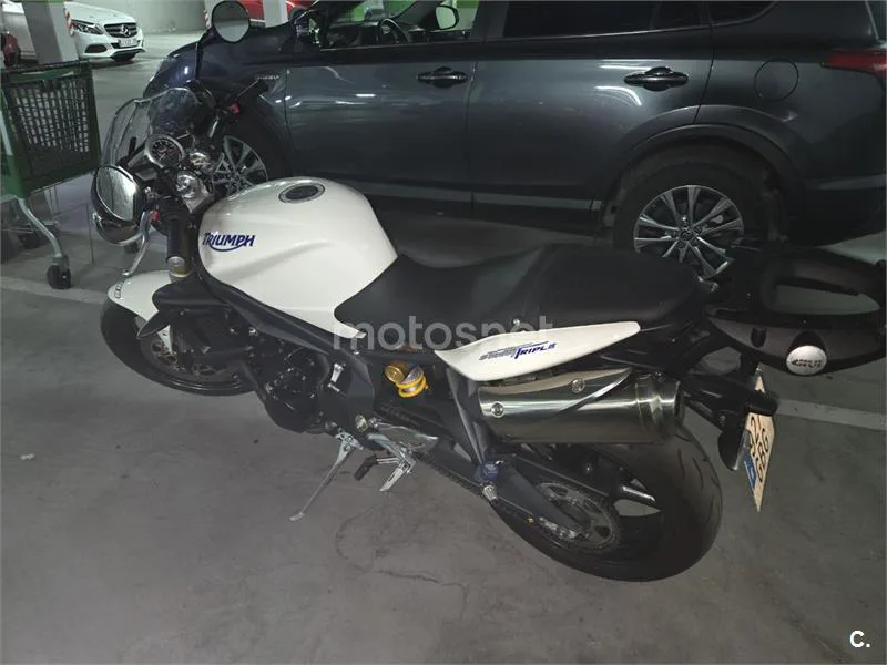 Triumph Street Triple R – Vista 3