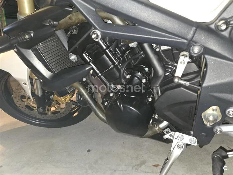Triumph Street Triple R – Vista 7