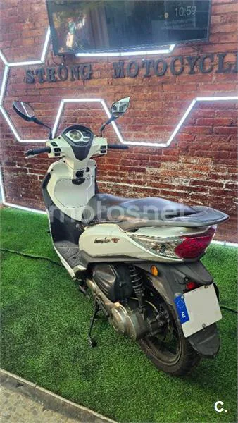 SYM Symphony 125 ST – Vista 3