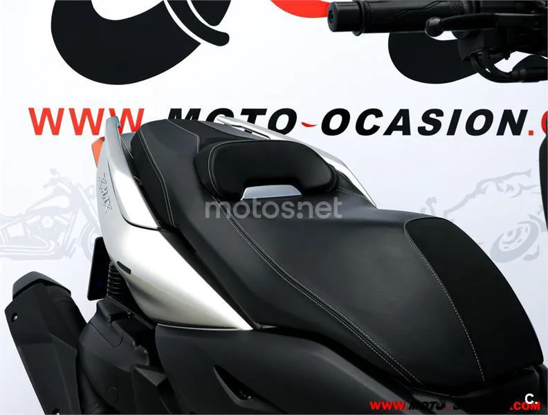 Yamaha XMAX 400 – Vista 11