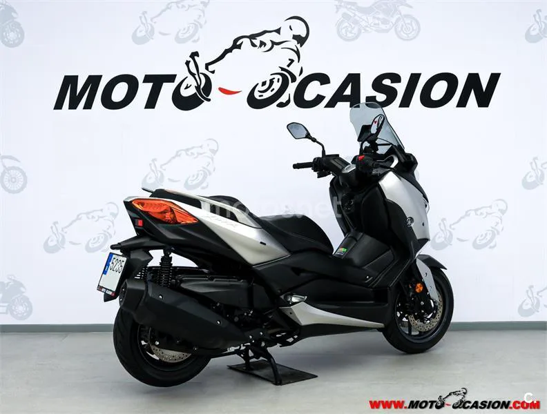 Yamaha XMAX 400 – Vista 3