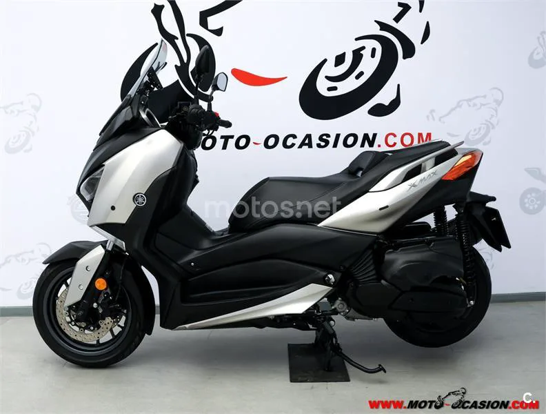 Yamaha XMAX 400 – Vista 7