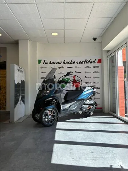 Piaggio MP3 530 Exclusive – Vista 3