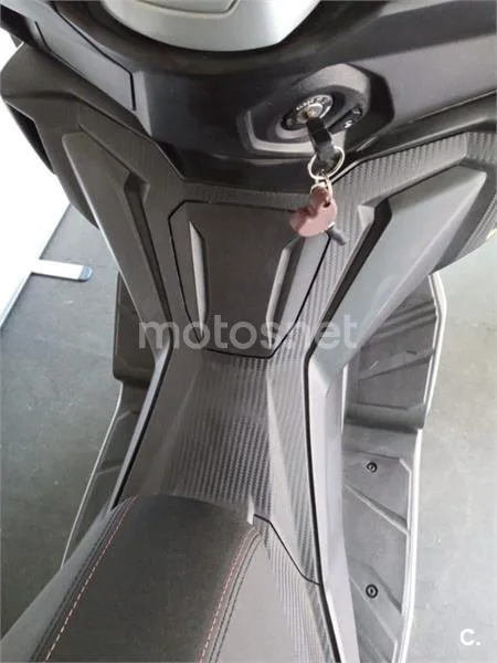 Aprilia SR GT 125 – Vista 11