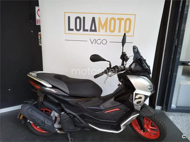 Aprilia SR GT 125 – Vista 9