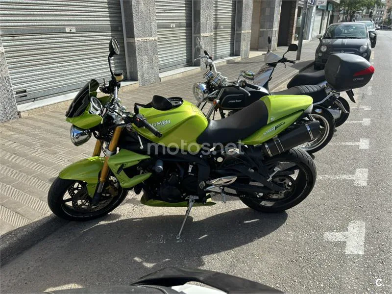 Triumph Street Triple – Vista 3