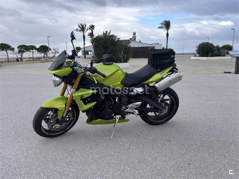Triumph Street Triple – Vista 4