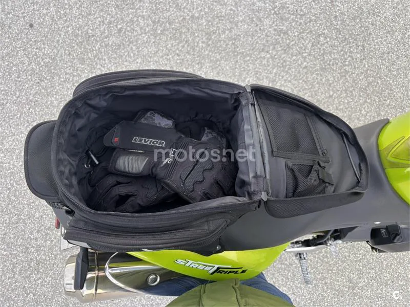 Triumph Street Triple – Vista 6