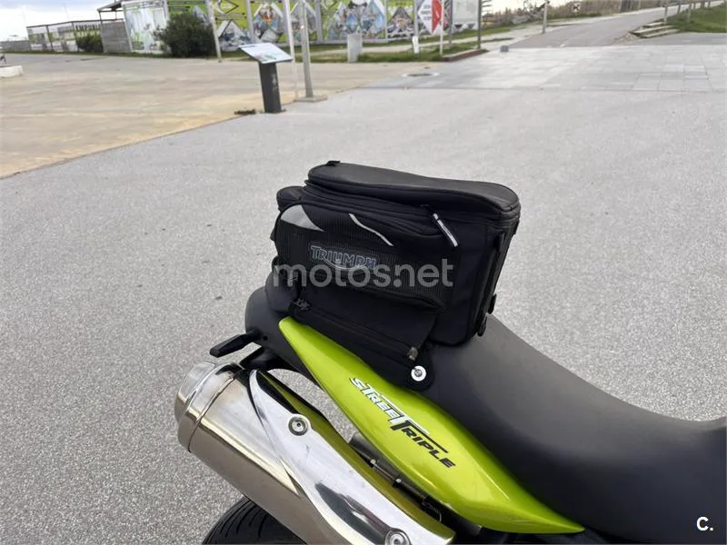 Triumph Street Triple – Vista 8