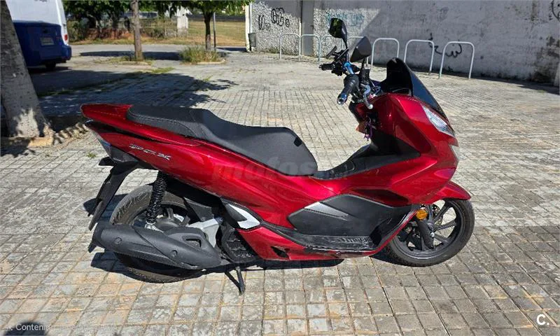 Honda PCX 125 – Vista 4