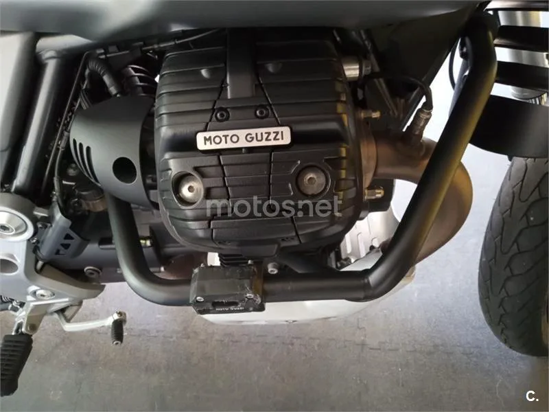 Moto Guzzi V85 TT – Vista 5