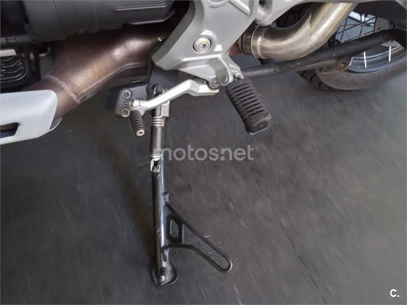 Moto Guzzi V85 TT – Vista 9