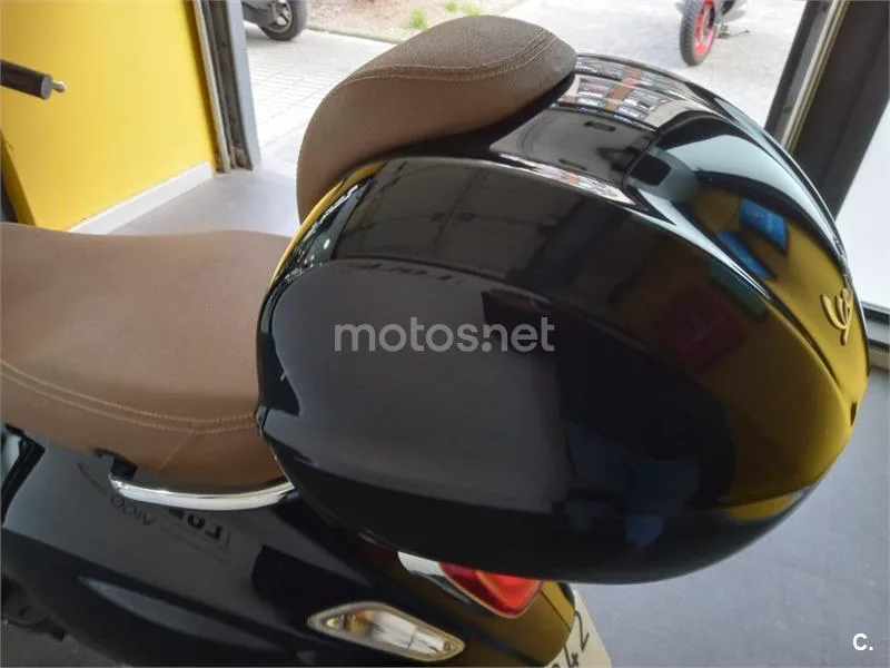 Vespa Primavera – Vista 14