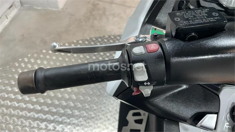 BMW C 650 – Vista 11