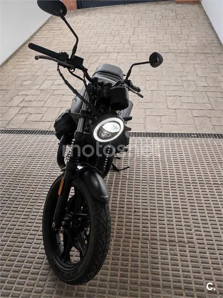 Moto Guzzi V7 III – Vista 2