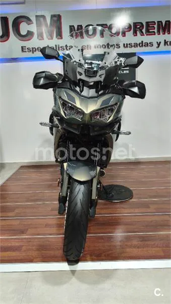 Kawasaki Versys – Vista 23