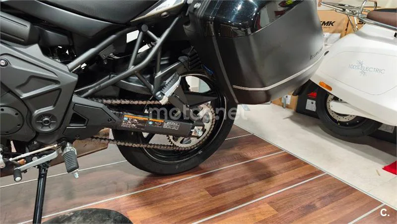 Kawasaki Versys – Vista 31