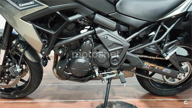 Kawasaki Versys – Vista 5