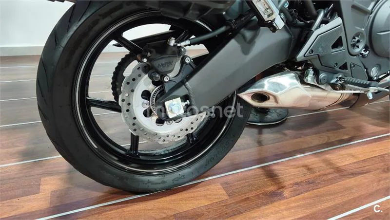 Kawasaki Versys – Vista 10