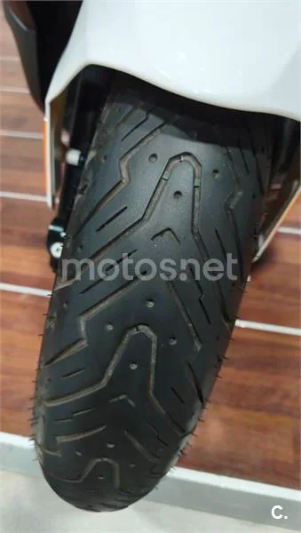 Voge SR4 Max – Vista 17